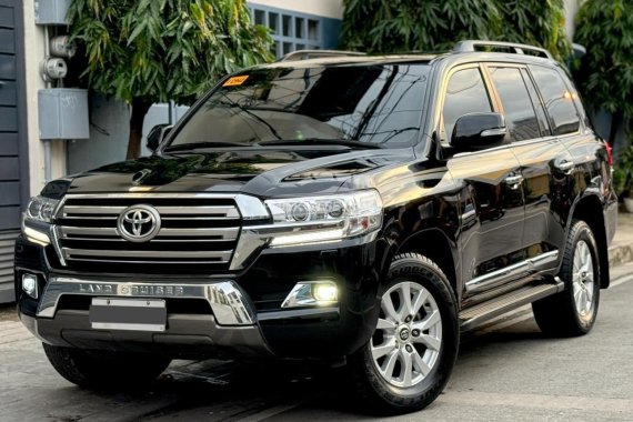 HOT!!! 2018 Toyota Land Cruiser VX Premium for sale affordable price