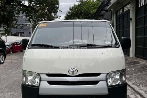 Toyota Hiace Commuter 3.0 engine  2023