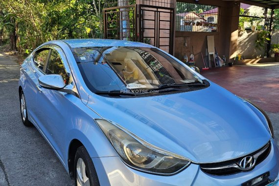 Hyundai Elantra 1.8GLS 2013