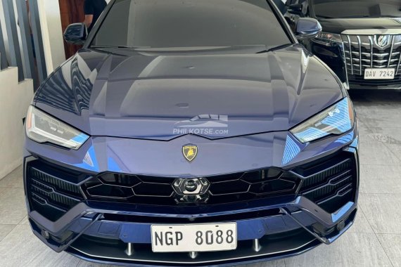 HOT!!! 2022 Lamborghini Urus 4 seater for sale at affordable price