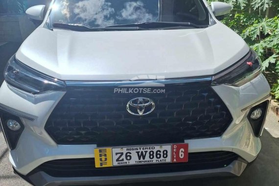 Selling almost brand new 2024 Toyota Veloz pearl white