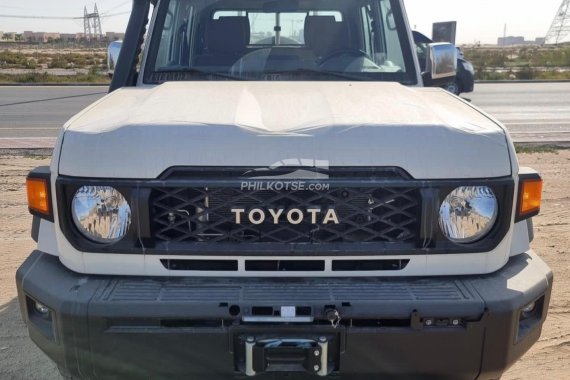 Brand New 2024 Toyota Land Cruiser 79 LC 79 LC79 4x4 pickup truck