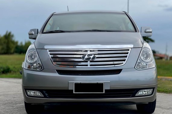 Pre-owned 2015 Hyundai Grand Starex Gold VGT for sale