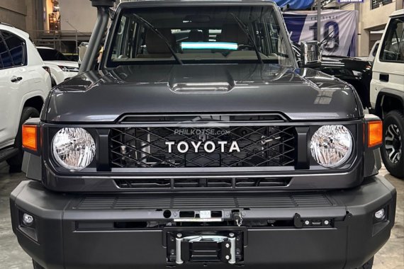 2024 Toyota Land Cruiser 76 Diesel A/T Auto Automatic LC76 LC 76 landcruiser brandnew Brand new