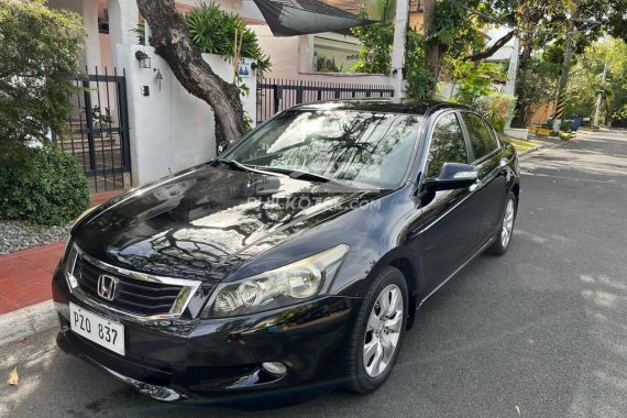 Sell 2nd hand 2010 Honda Accord Sedan in Black