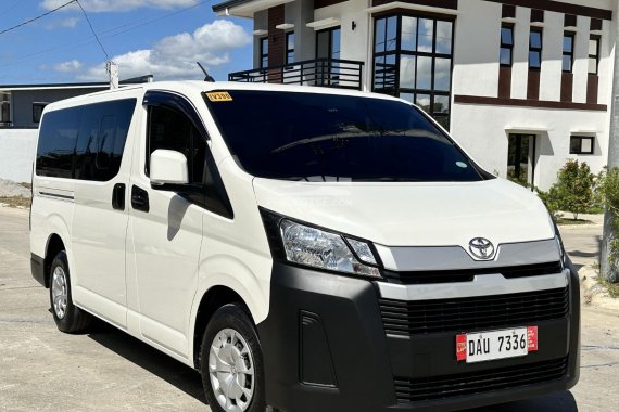 2021 TOYOTA HIACE COMMUTER DELUXE MT