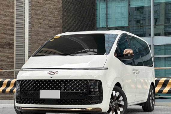 2023 Hyundai Staria Premium TOP OF THE LINE 