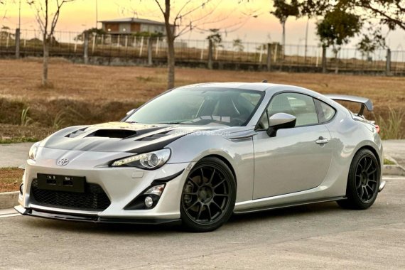 HOT!!! 2013 Toyota 86 M/T for sale at affordable price