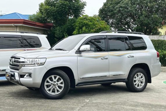 HOT!!! 2018 Toyota Land Cruiser VX Premium 4x4 for sale at affordable price