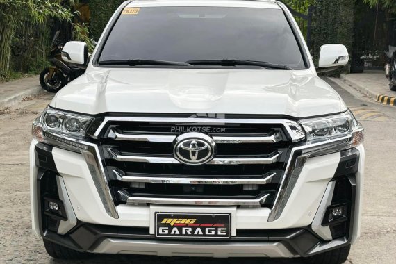 HOT!!! 2022 Toyota Land Cruiser 4x4 Dubai Version for sale at affordable price