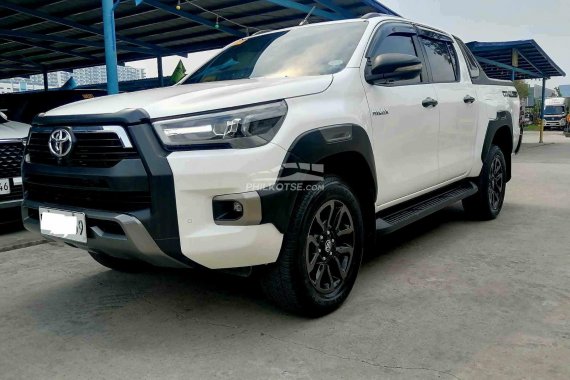 Well kept 2022 Toyota Hilux Conquest 2.8 4x4 MT for sale