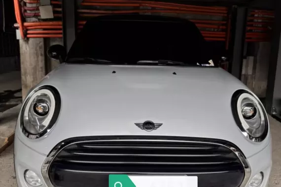 2017 MINI COOPER