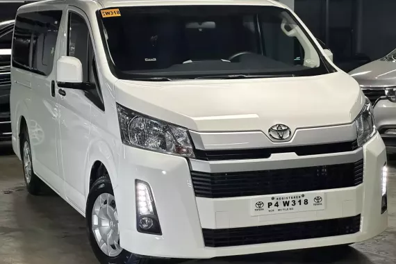 2021 Toyota Hiace Deluxe GL look 