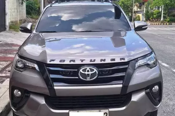 2017 Toyota Fortuner  2.4 V Diesel 4x2 AT prestine condition