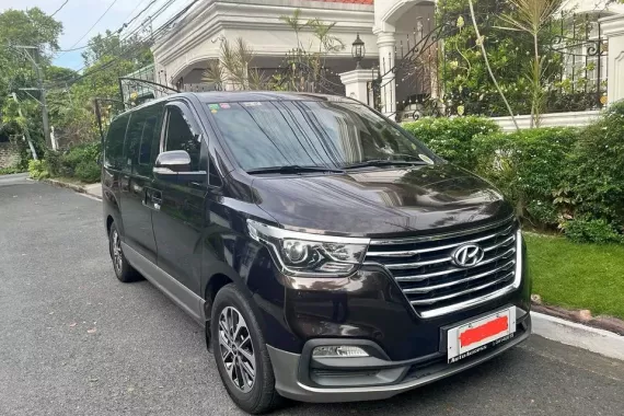 2019 Hyundai Grand Starex Urban Exclusive (Top of the Line)