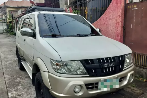 FOR SALE: 2008 ISUZU CROSSWIND XUV A/T (TOP OF THE LINE)