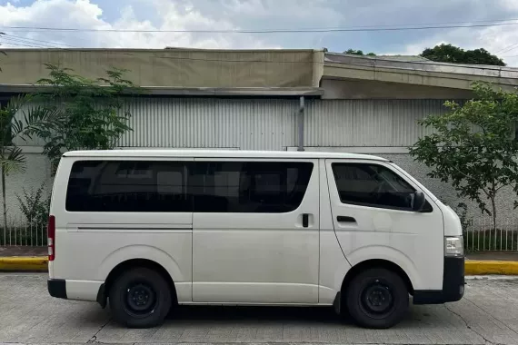 Hiace Commuter 3.0 Engine 2023