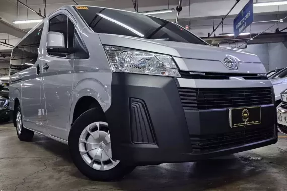 2021 Toyota HiAce Commuter Deluxe 3.0L DSL MT