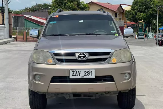 2005 Toyota Fortuner G 4x2 Automatic Gas