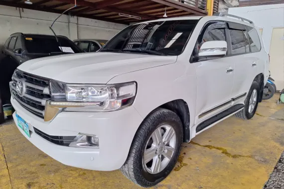 2014 Toyota Land Cruiser VX-R Platinum Edition Automatic 