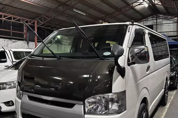 HOT!!! 2017 Toyota Hiace Commuter M/T for sale at affordable price