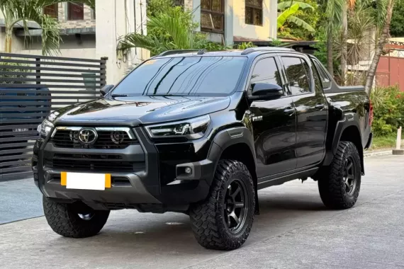 HOT!!! 2023 Toyota Hilux V 4x2 for sale at affordable price