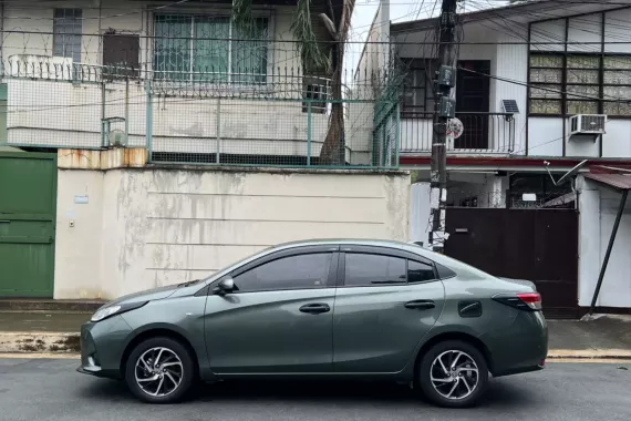 2023 Vios XLE A/T Jade Green