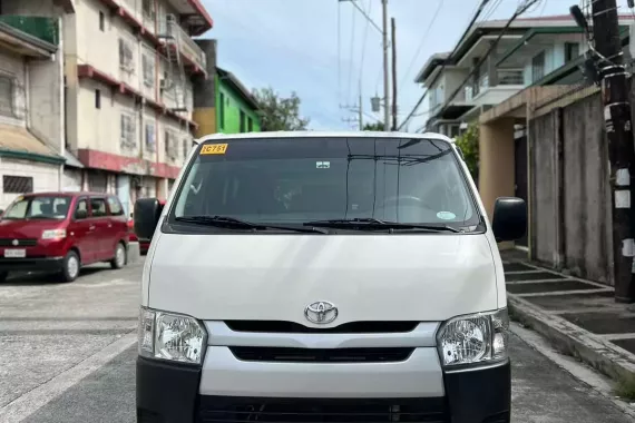 2023 Toyota Hiace Commuter 3.0