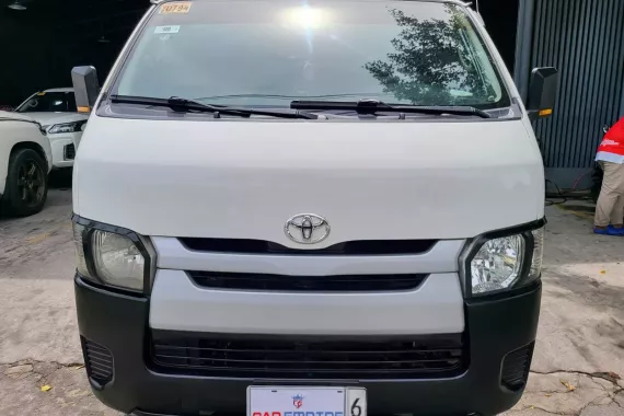 Toyota Hiace 2019 3.0 Commuter Manual