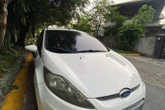 Ford Fiesta S 2012 1.6