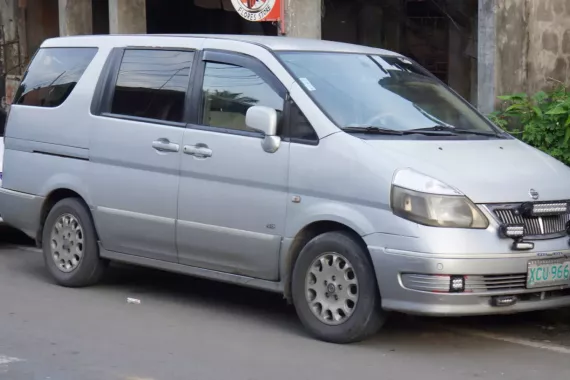 Silver 2002 Nissan Serena Van Automatic for sale