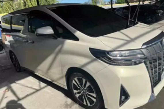 FOR SALE!!! White 2019 Toyota Alphard  3.5 Gas AT affordable price