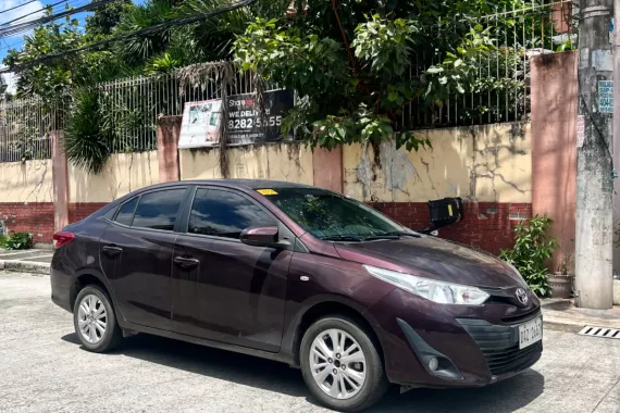 Vios XLE CVT 2020 Blackish Red