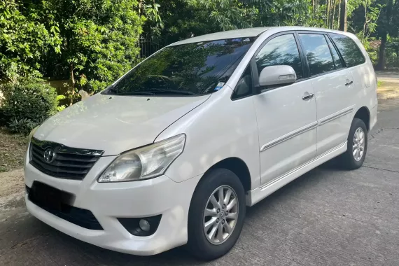 Toyota Innova V 2.5D AT Top of the Line