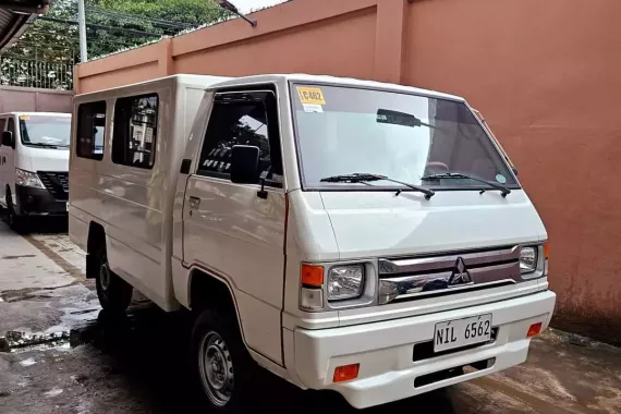 2023 Mitsubishi L300 Dual AC MT Diesel