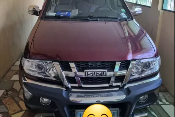 2012 Isuzu Sportivo