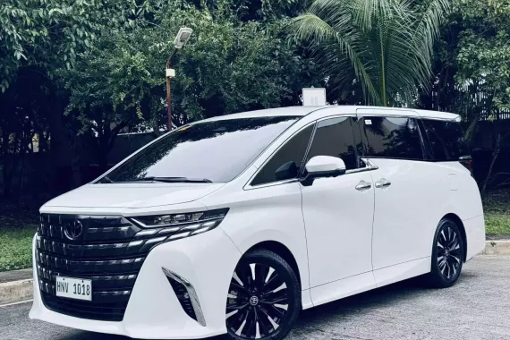 HOT!!! 2023 Toyota Alphard Hybrid for sale at affordable price