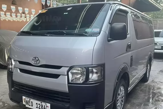 2021 Toyota Hiace Commuter 3.0 MT DSL