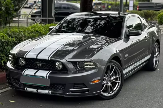 HOT!!! 2013 Ford Mustang GT 5.0 V8 for sale at affordable price