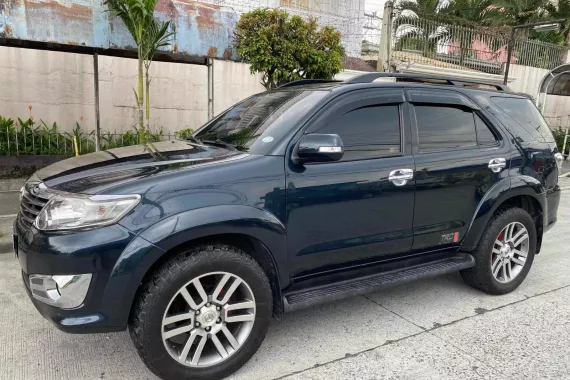 Toyota fortuner G automatic gas 