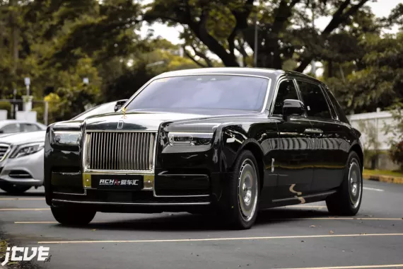 RUSH sale! Black 2023 Rolls-Royce Phantom Sedan cheap price