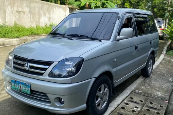 2012 Mitsubishi Adventure GLX se