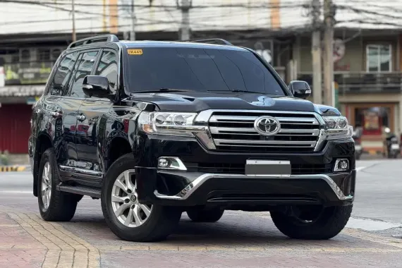 HOT!!! 2018 Toyota Land Cruiser LC200 VX for sale at affordable price