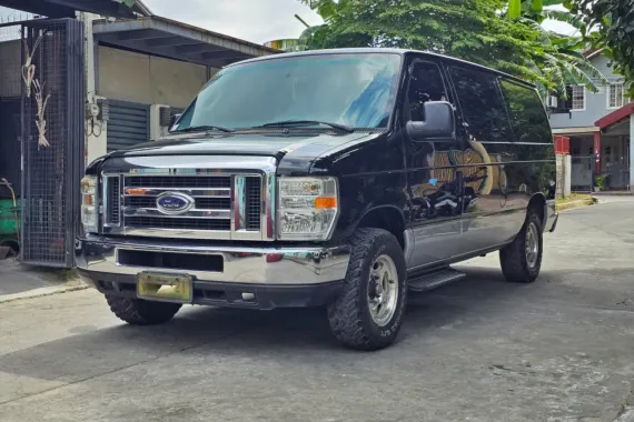 Ford E150 Econoline XLT premium 2010 AT