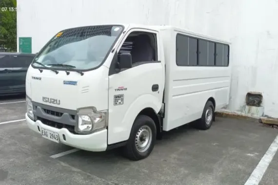 2023 Isuzu Travis L dual AC MT