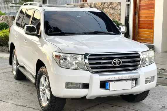 HOT!!! 2011 Toyota Land Cruiser 200 for sale at affordable price