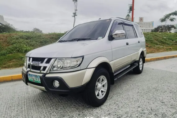 2012 Isuzu XUV Special Edition