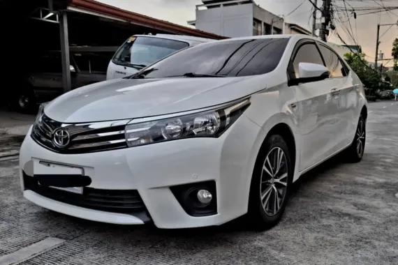 HOT!!! 2015 Toyota Corolla Altis V for sale at affordable price