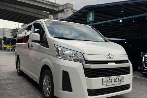 2021 Toyota Hiace Commuter Deluxe