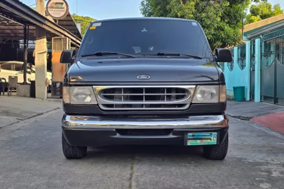 Ford E150 Chateau 2001 AT